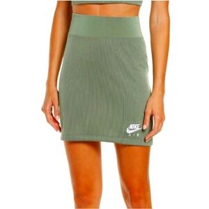 Nike Air Tight Fit Ribbed Mini Pencil Skirt Size Large